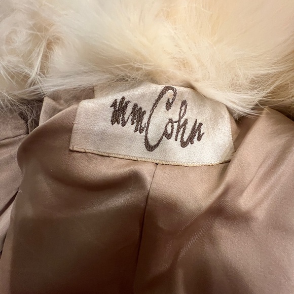 Gorgeous mink coat/stroller with fox collar I believe. - Picture 6 of 6